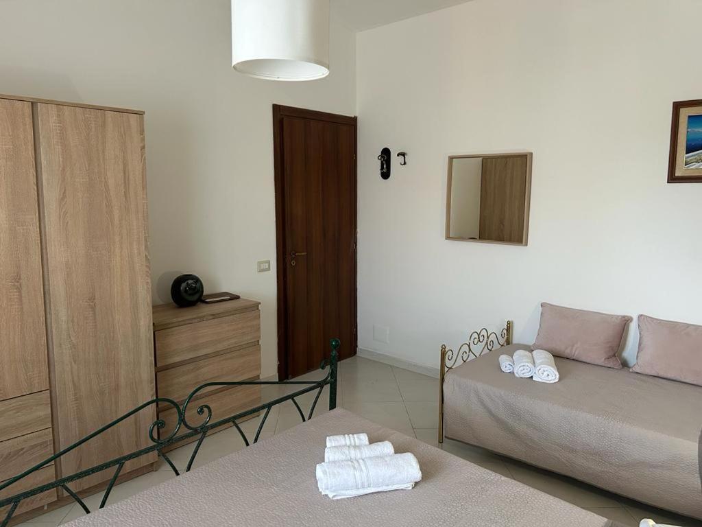 Nina Apartament Giardini Naxos Con Posto Auto Εξωτερικό φωτογραφία