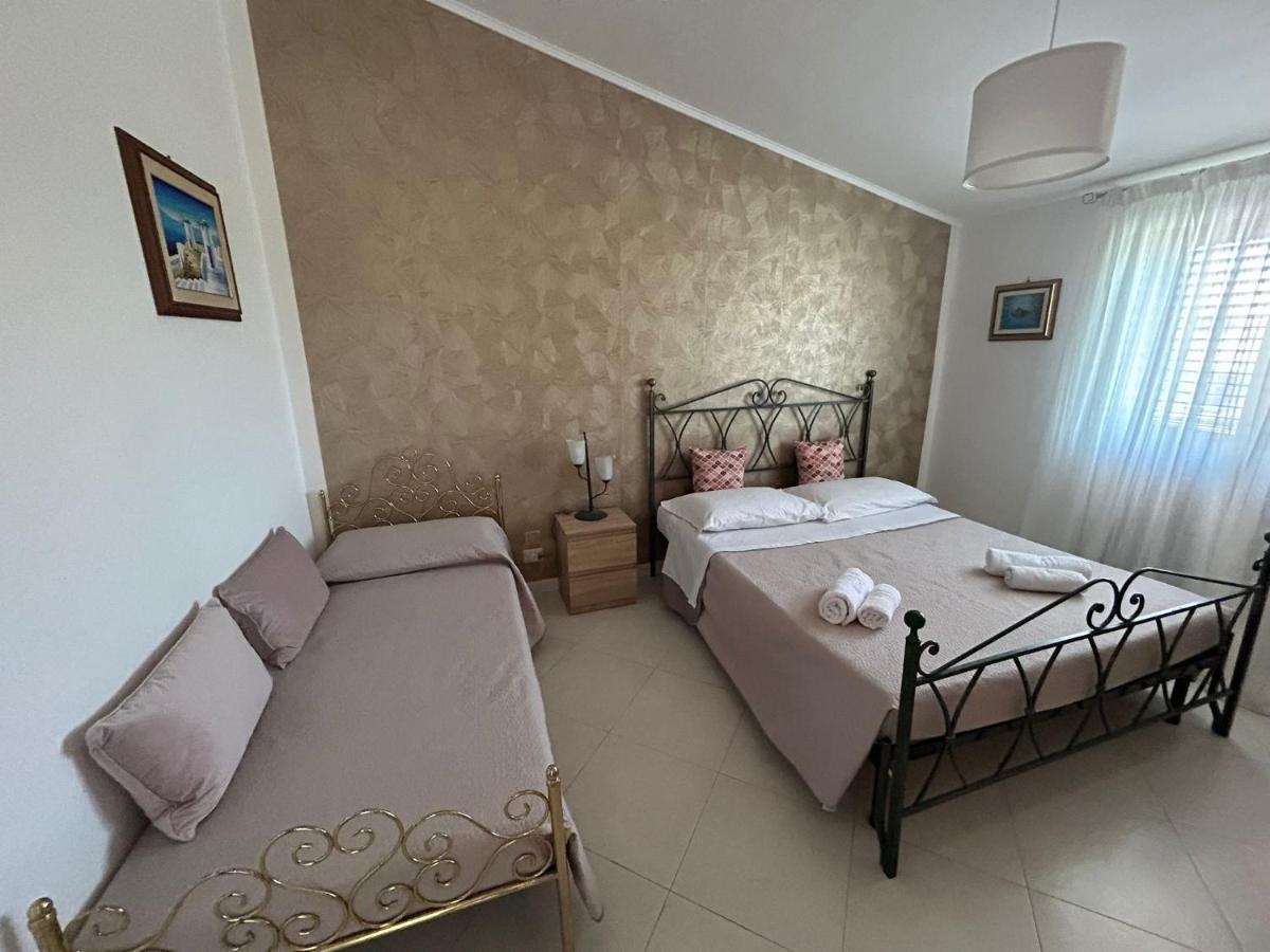 Nina Apartament Giardini Naxos Con Posto Auto Εξωτερικό φωτογραφία