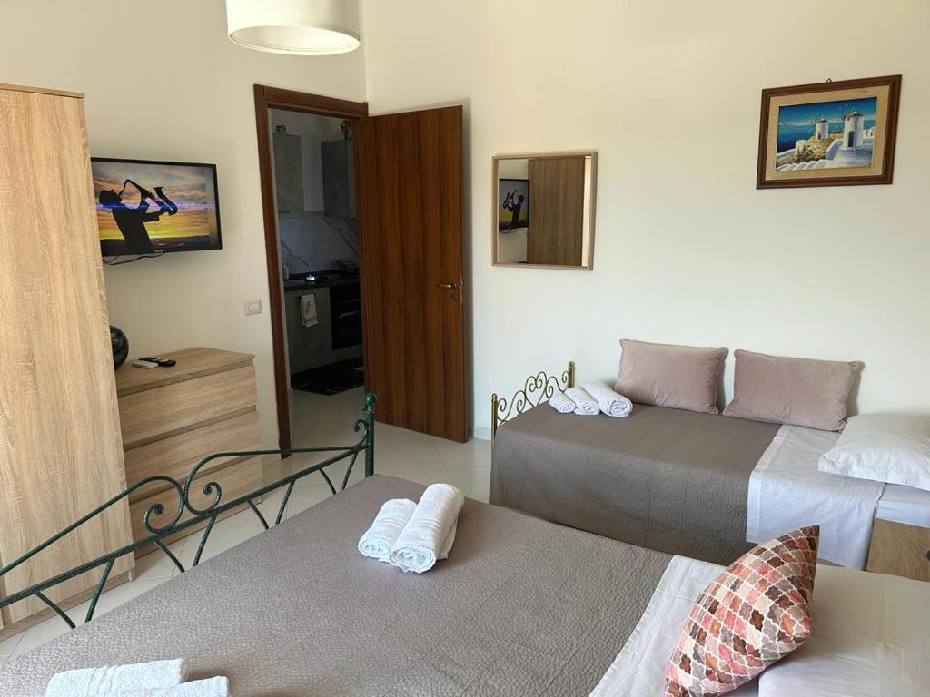 Nina Apartament Giardini Naxos Con Posto Auto Εξωτερικό φωτογραφία